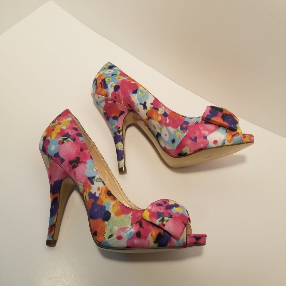 Bongo Heels Size 8.5 Floral Women's Pumps with Bows Open Toe